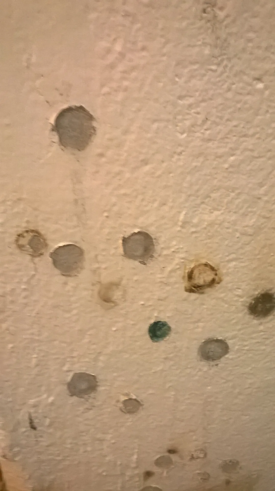 Pr&eacute;l&egrave;vements surfaciques sur peinture. Surface contr&ocirc;l&eacute;e.