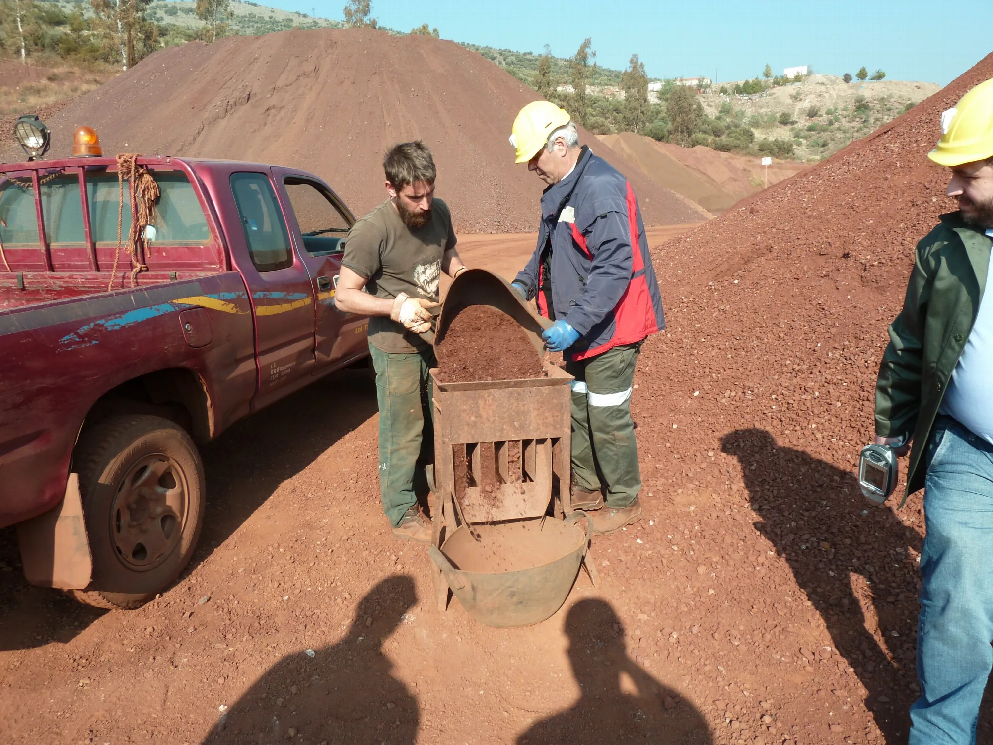Division d'&eacute;chantillon (splitting). Gr&egrave;ce, bauxite.
