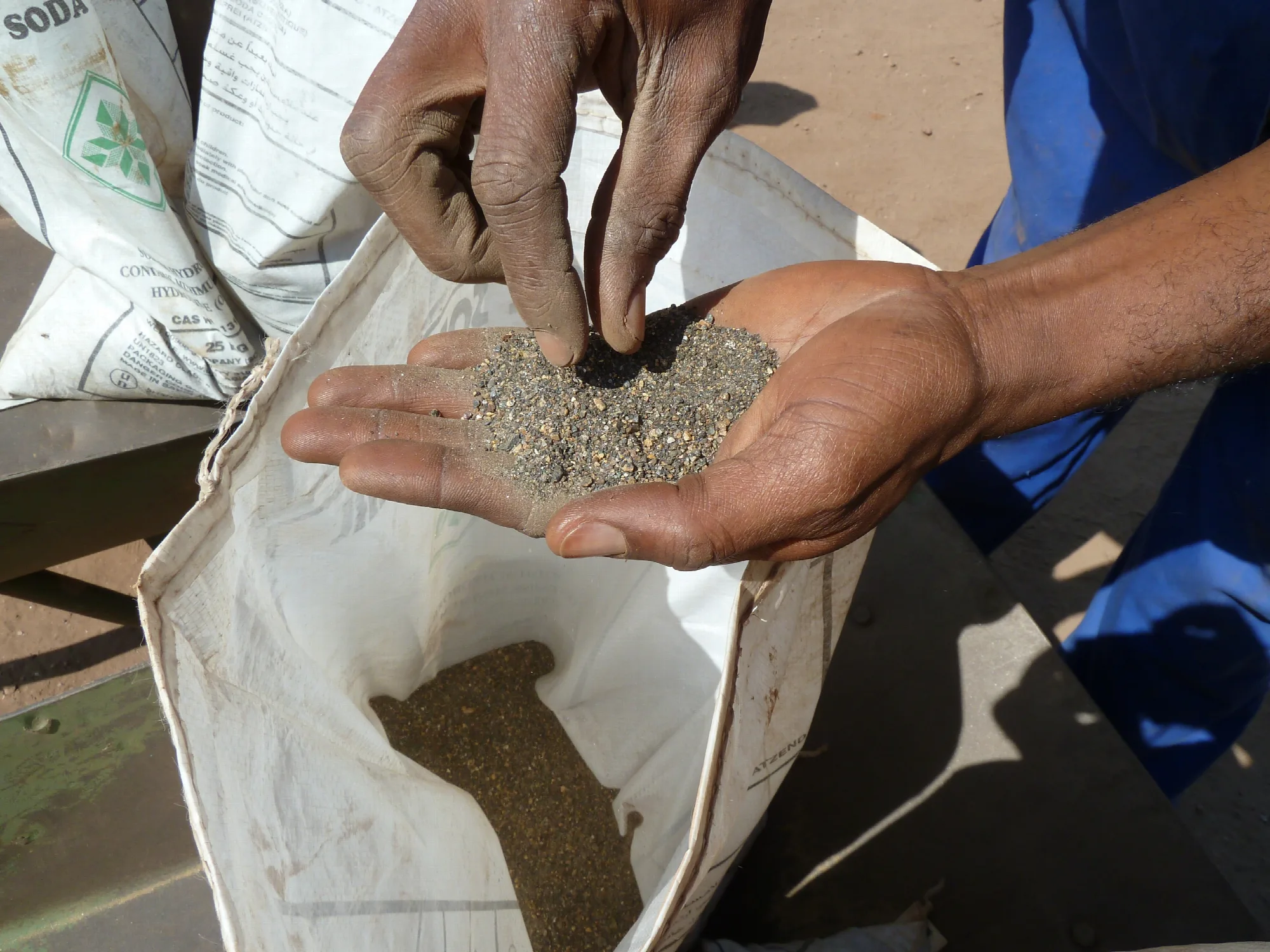 Minerai brut. Rwanda, coltan.